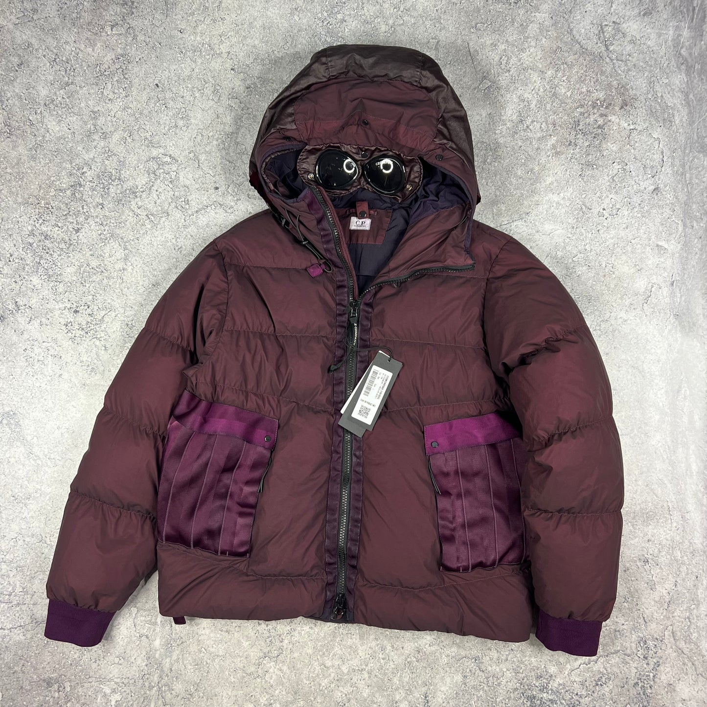 CP Company Burgundy Bi-TM Down Goggle Jacket Large 25” BNWT