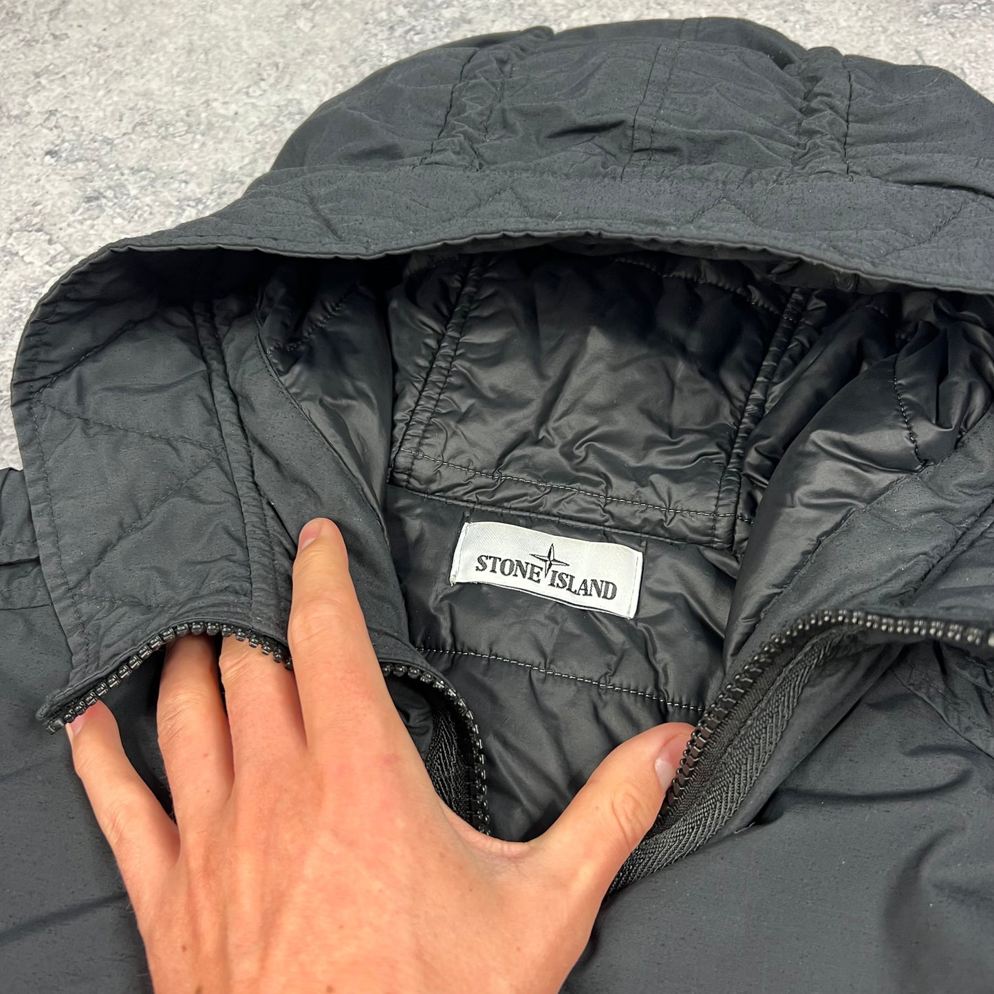 Stone Island Black Naslan Light Watro Primaloft Jacket Medium 22”