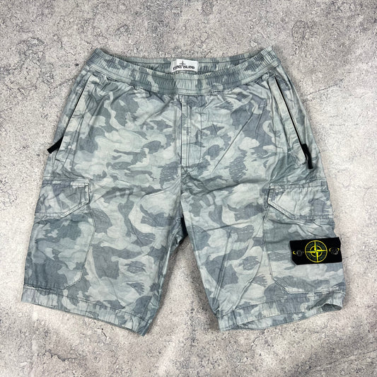Stone Island Dove Camo Cargo Shorts W30”