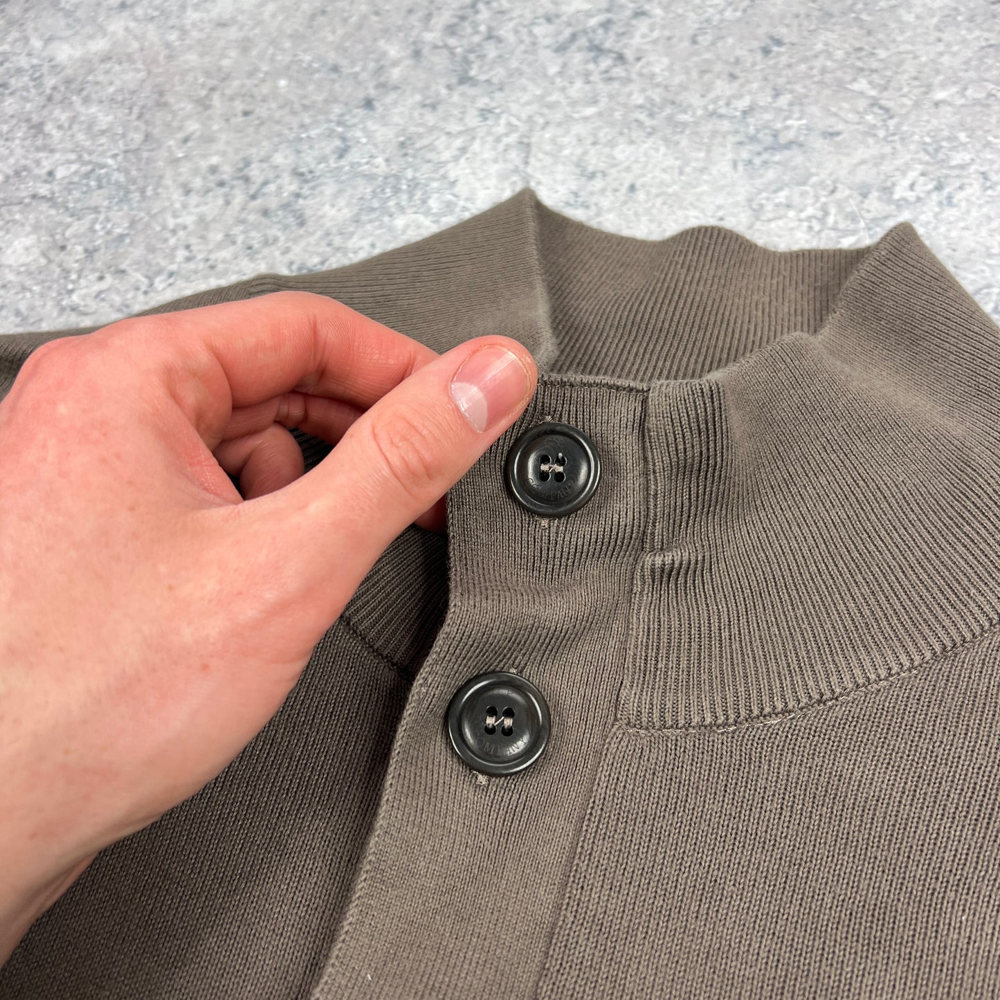 CP Company Khaki Quarter Zip Knit Jumper Size 50 M 21”