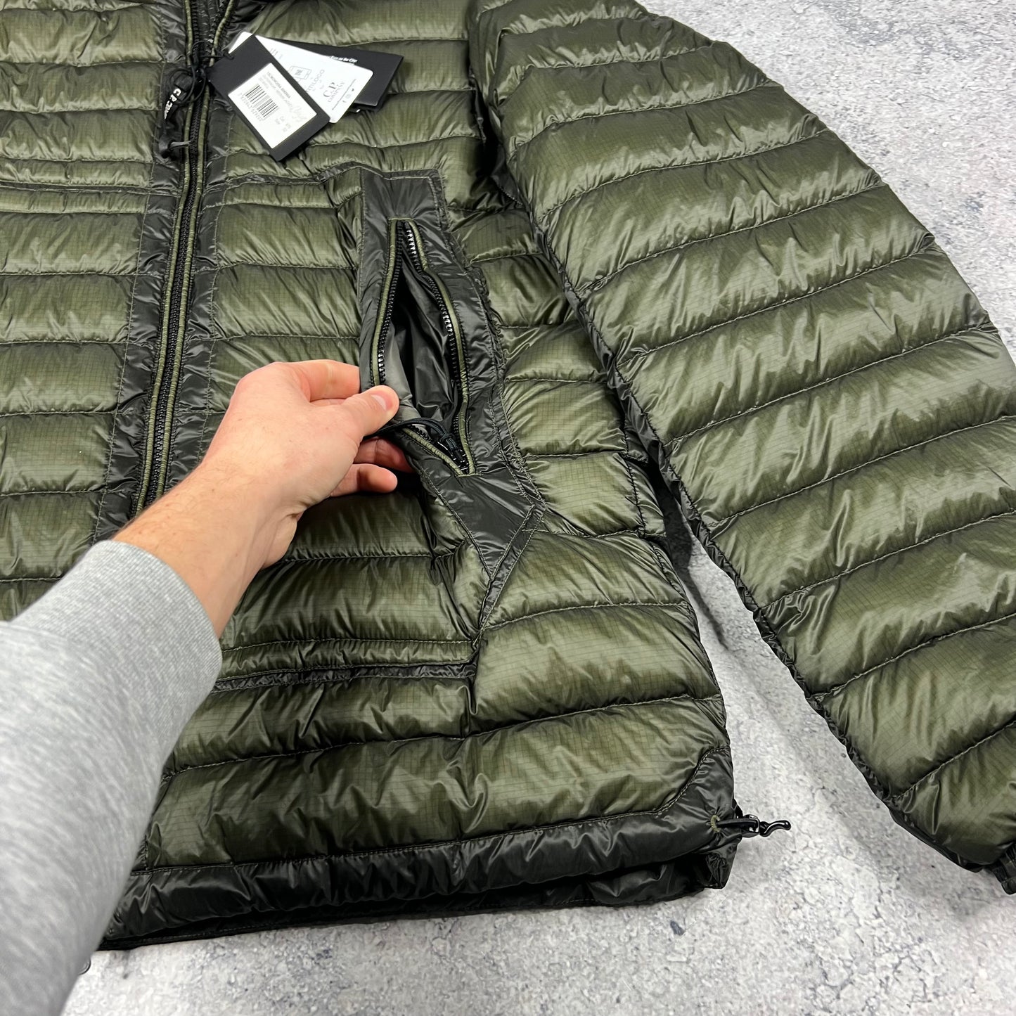 CP Company Khaki DD Shell Down Goggle Jacket Size 52- L/XL 23” BNWT