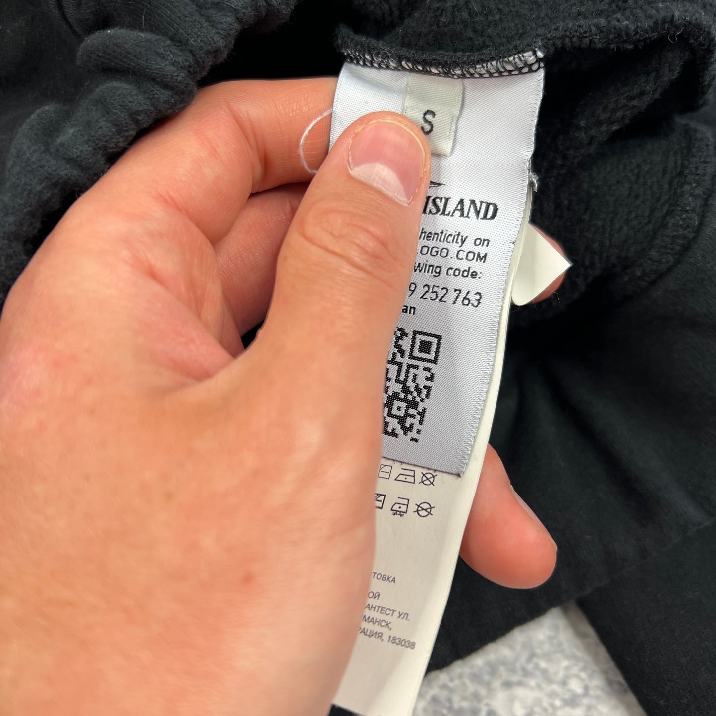 Stone Island Black Quarter Zip Sweatshirt Small 21.25”