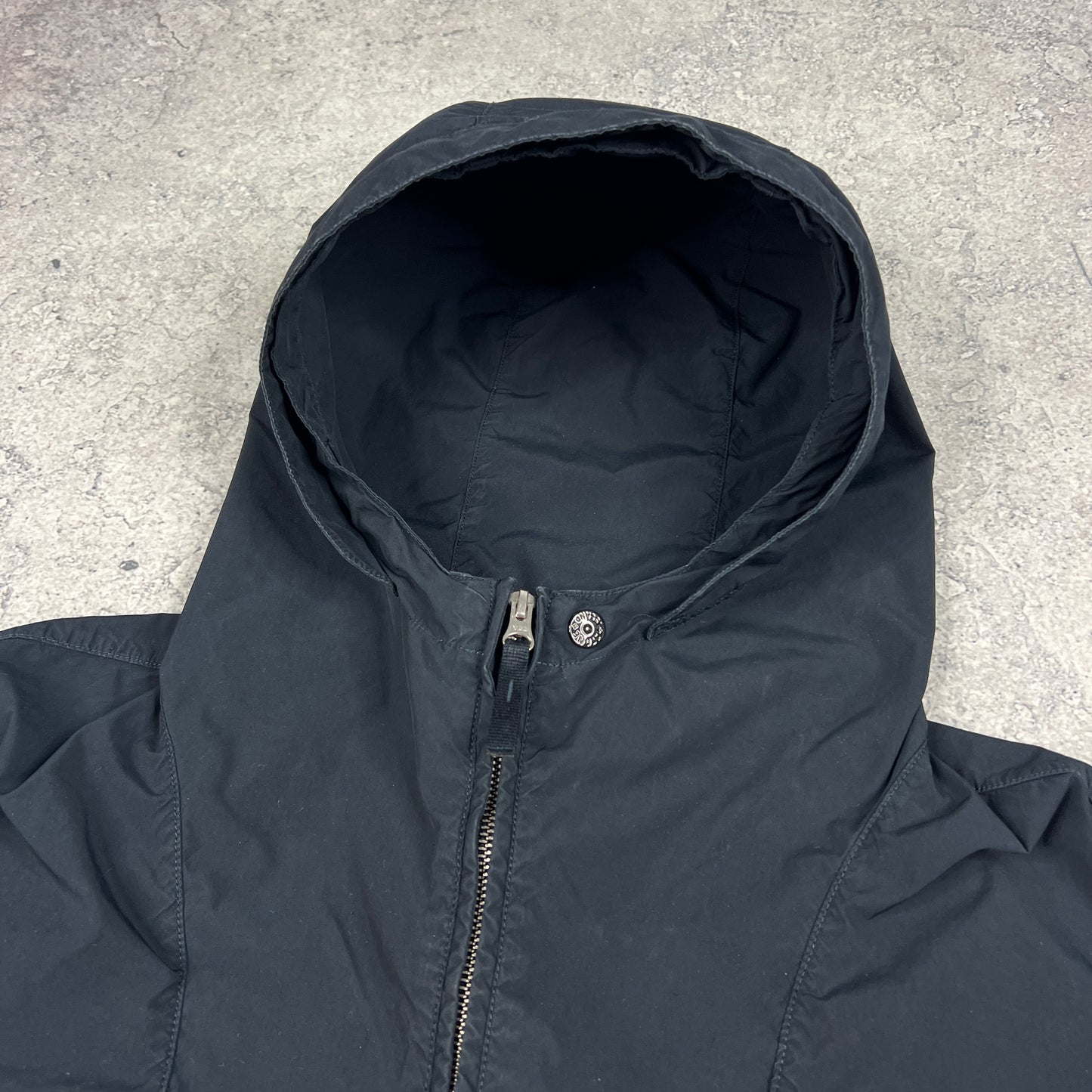 Stone Island Navy Light Compact Touch Poly Jacket Large 25.25” BNWT