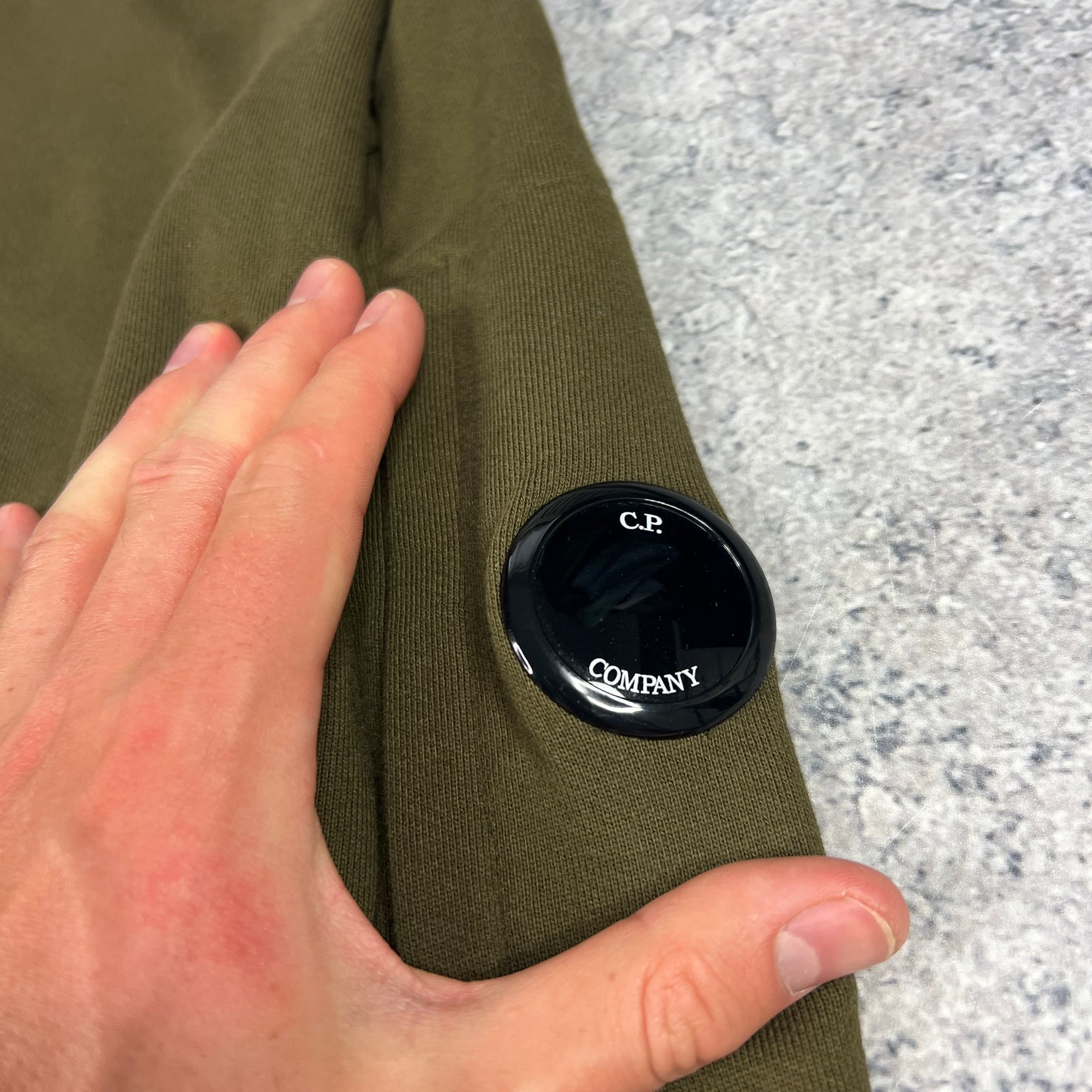 CP Company Khaki Lens Q Zip Sweatshirt Medium 22”