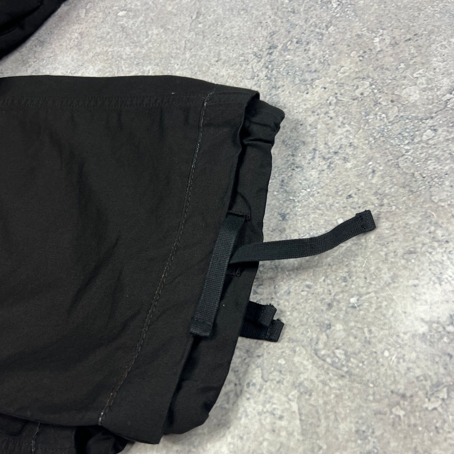 Stone Island Black SS/10 Loose Fit Cargos Size 48- W30-31”