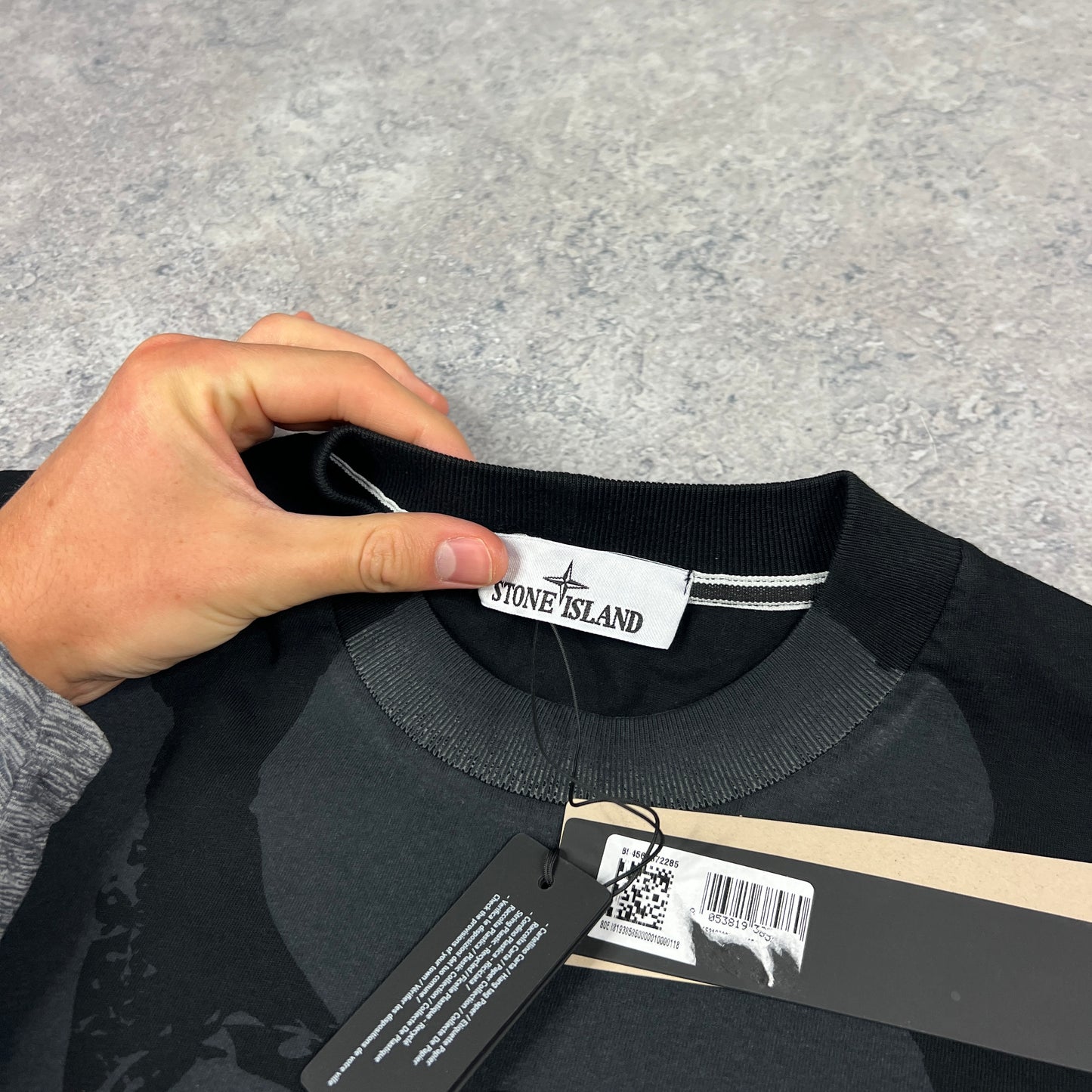 Stone Island Black Whirlwind T-Shirt Large 23.5” BNWT