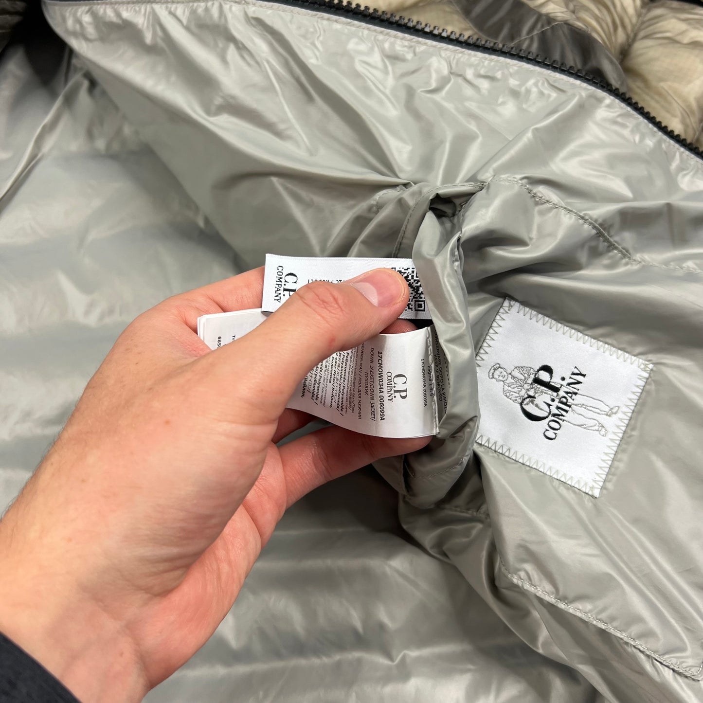 CP Company DD Shell Down Jacket Large 23.5” BNWT