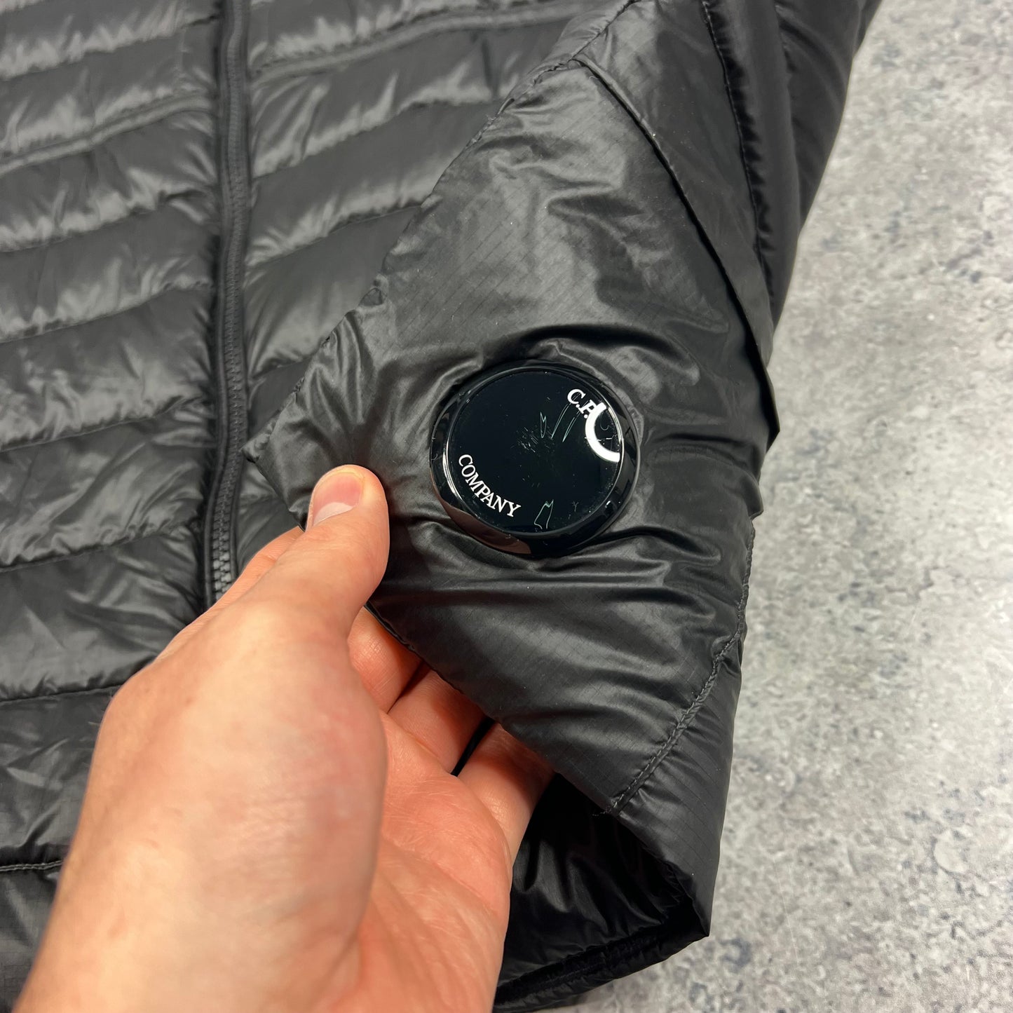 CP Company Black DD Shell Down Lens Gilet Large 22.75”