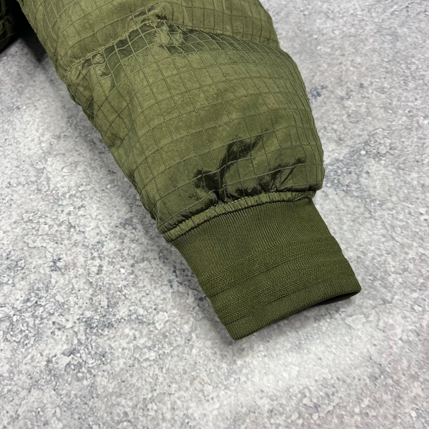 Stone Island Macro Nylon Metal Ripstop Down Jacket Medium 23”