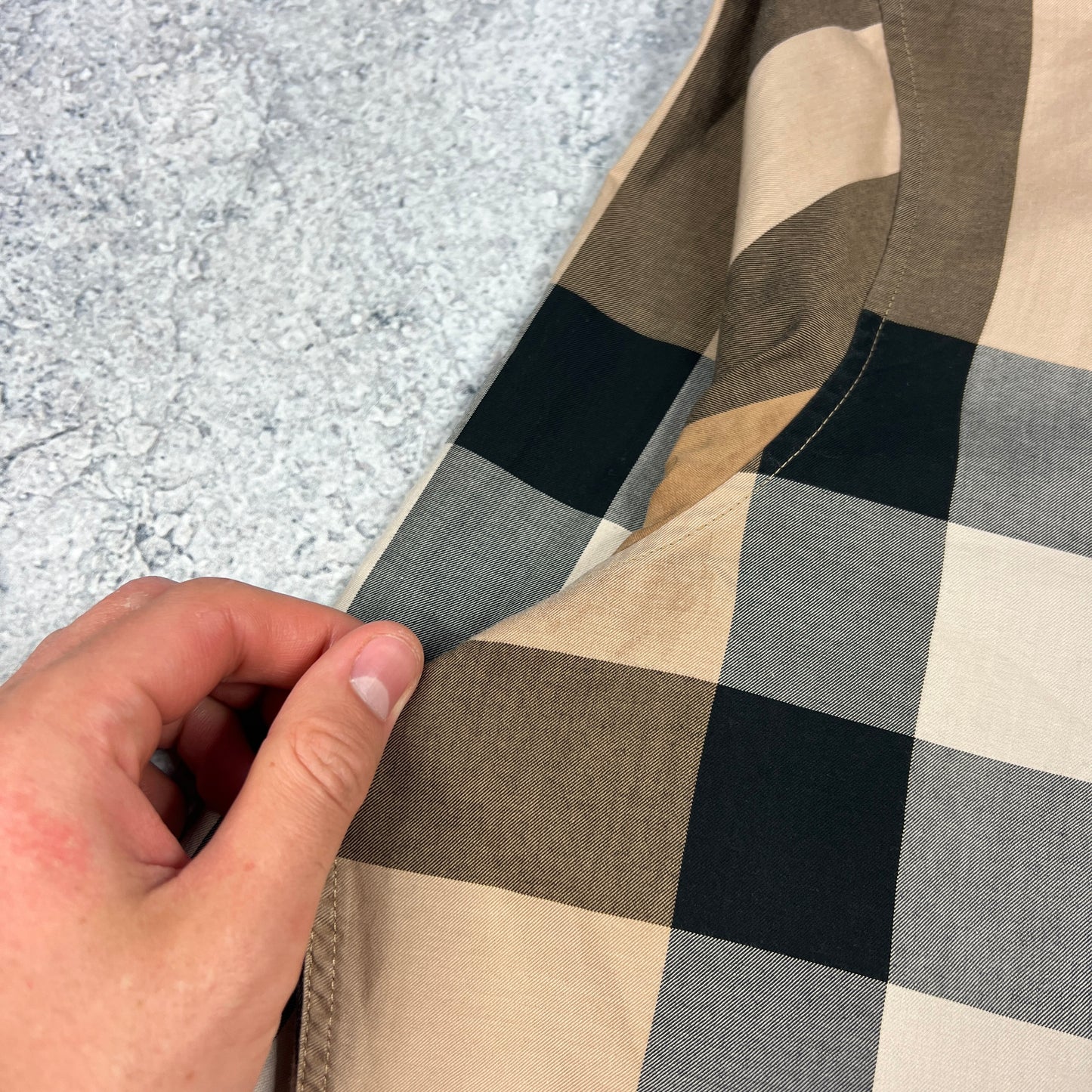 Burberry Novacheck Shirt XL 24”