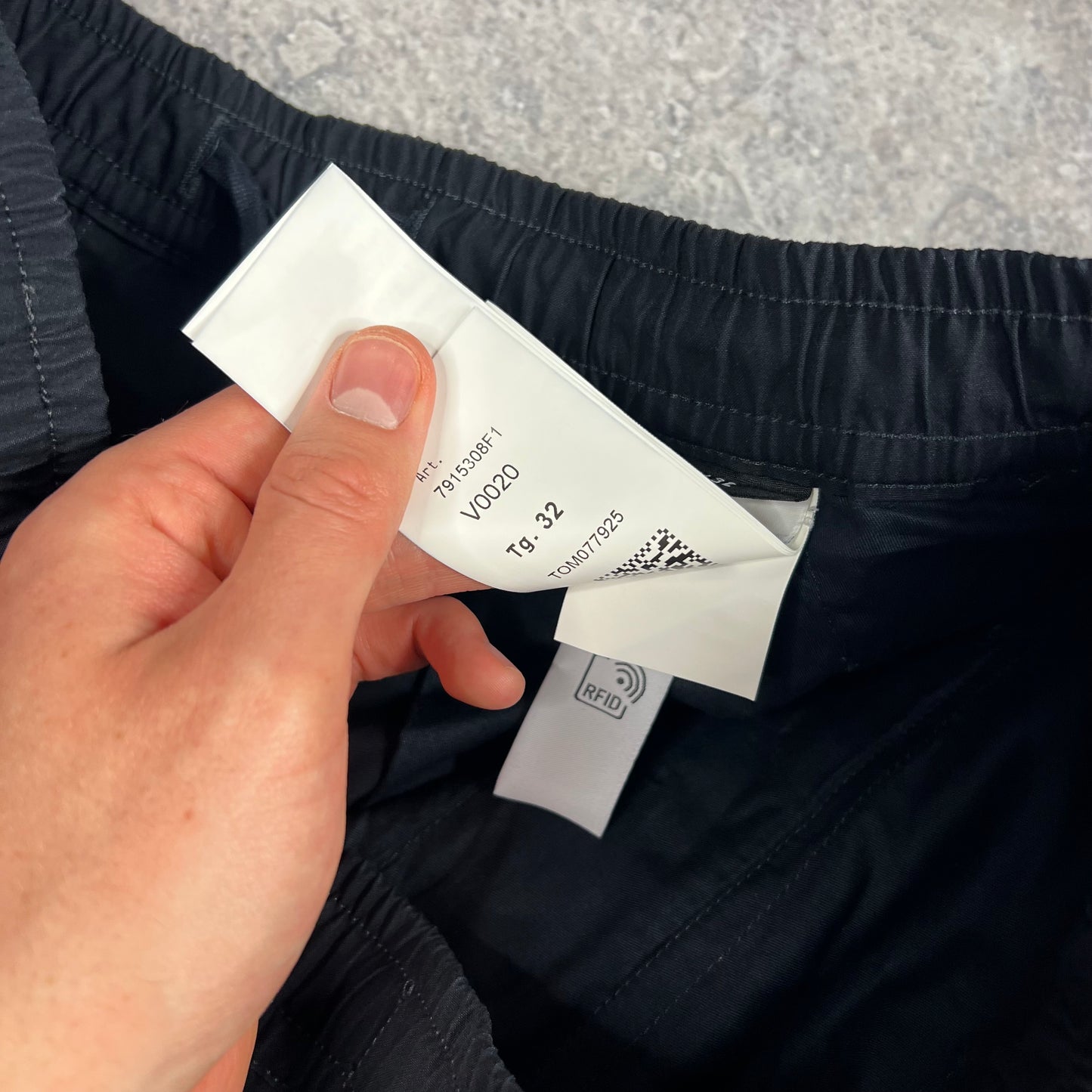 Stone Island Navy Ghost Ventile Cuffed Loose Cargo Trousers W32”