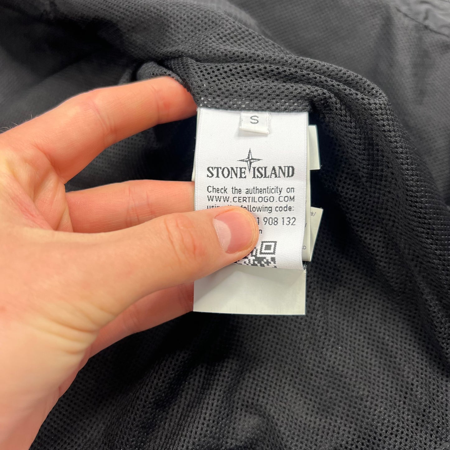 Stone Island Black Nylon Metal Patch Overshirt Small 19.75”