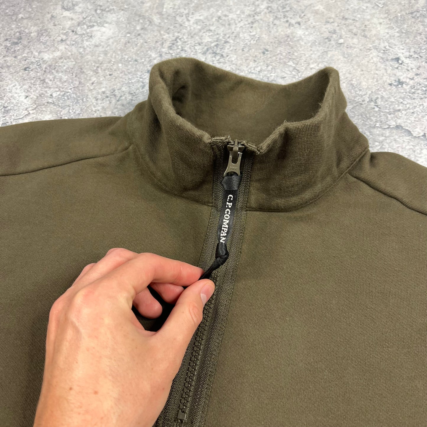 CP Company Khaki Quarter Zip Sweatshirt XXL 25”