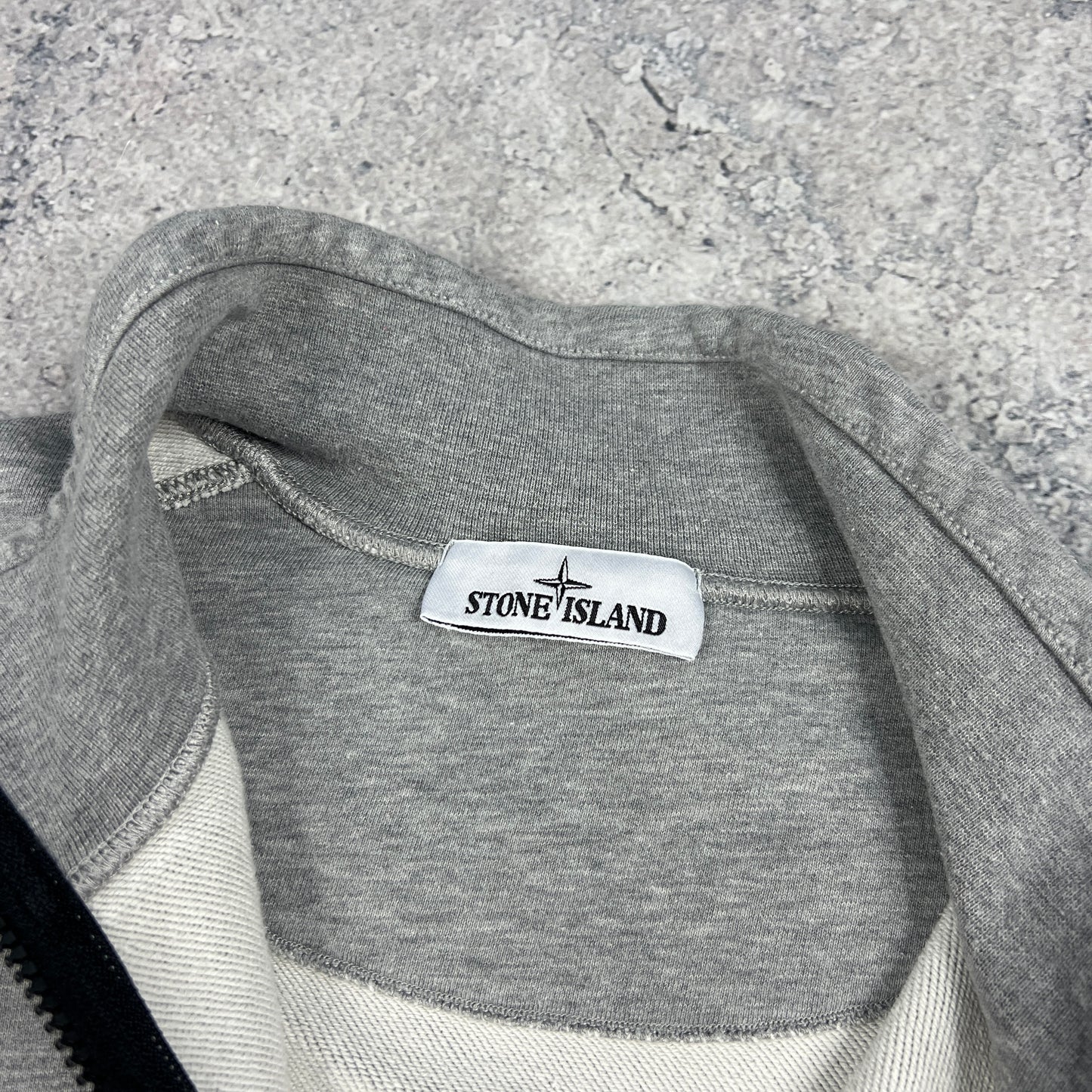 Stone Island Grey Q Zip Sweatshirt Large 23.5”