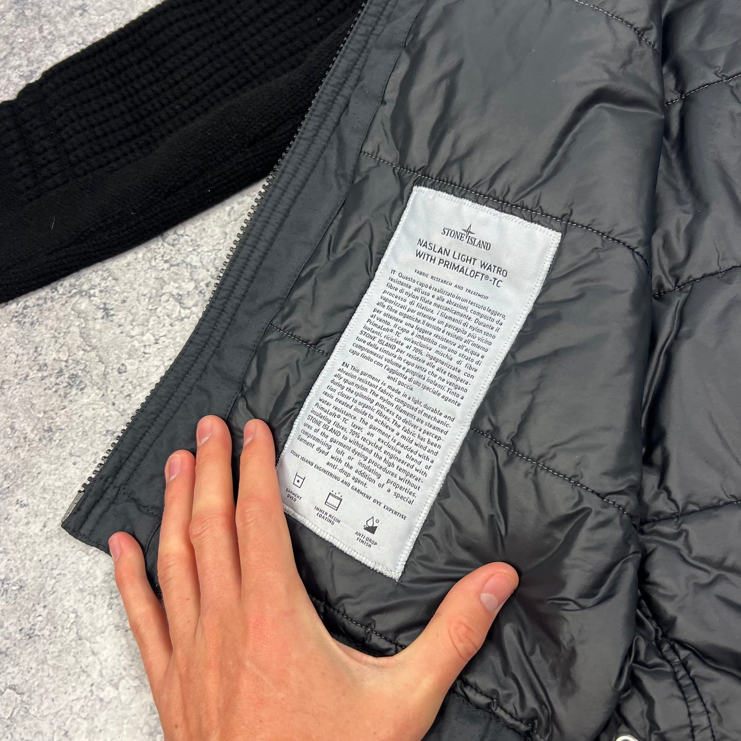 Stone Island Black Naslan Light Watro Primaloft Jacket Medium 22”