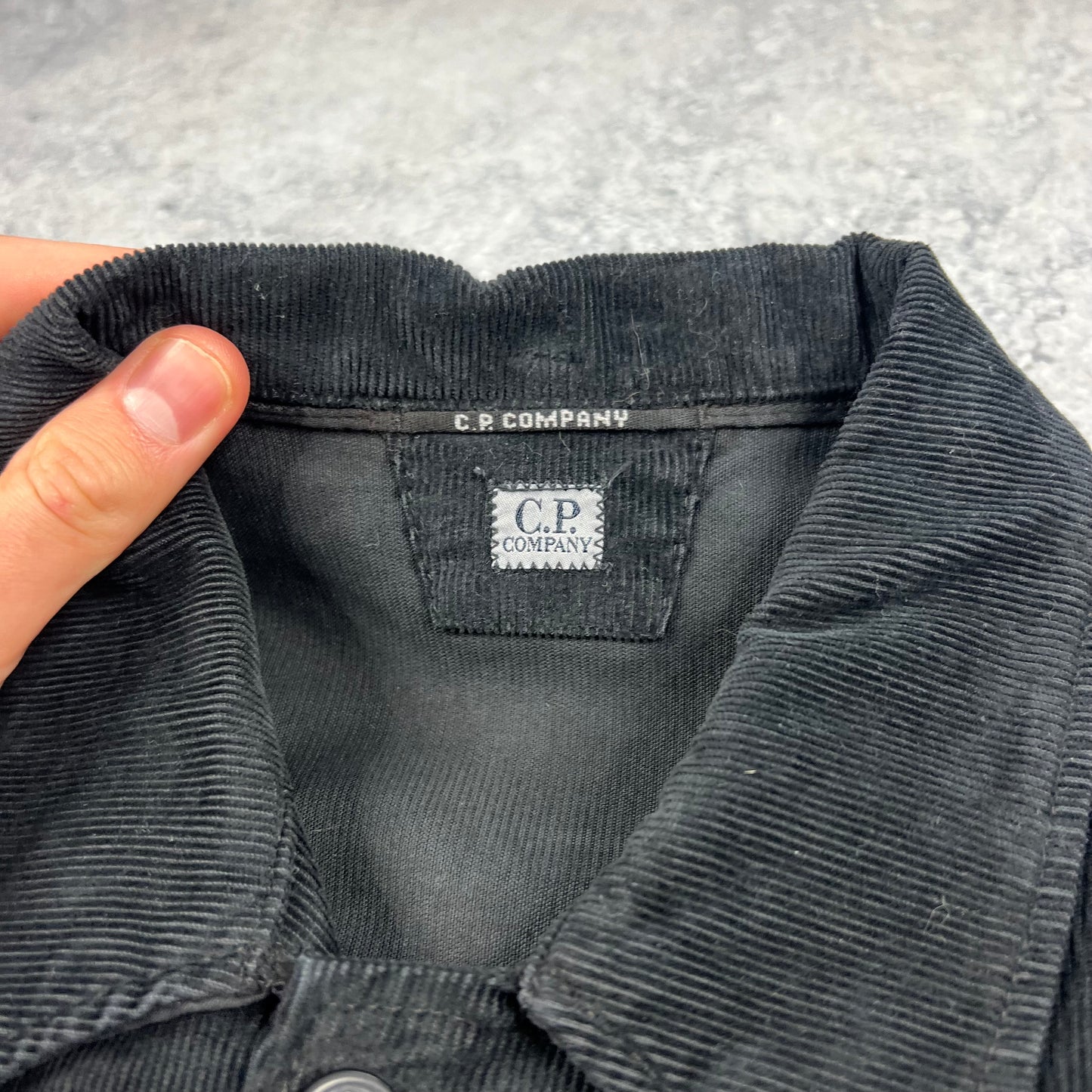 CP Company Black Corduroy Lens Overshirt Medium 20.75” BNWT