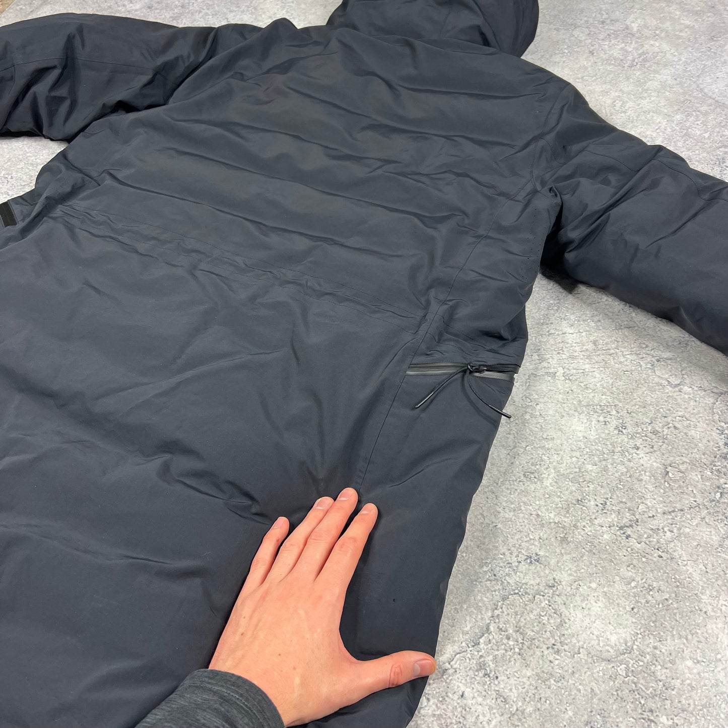 CP Company Navy Micro M Down Parka Large 25.5”