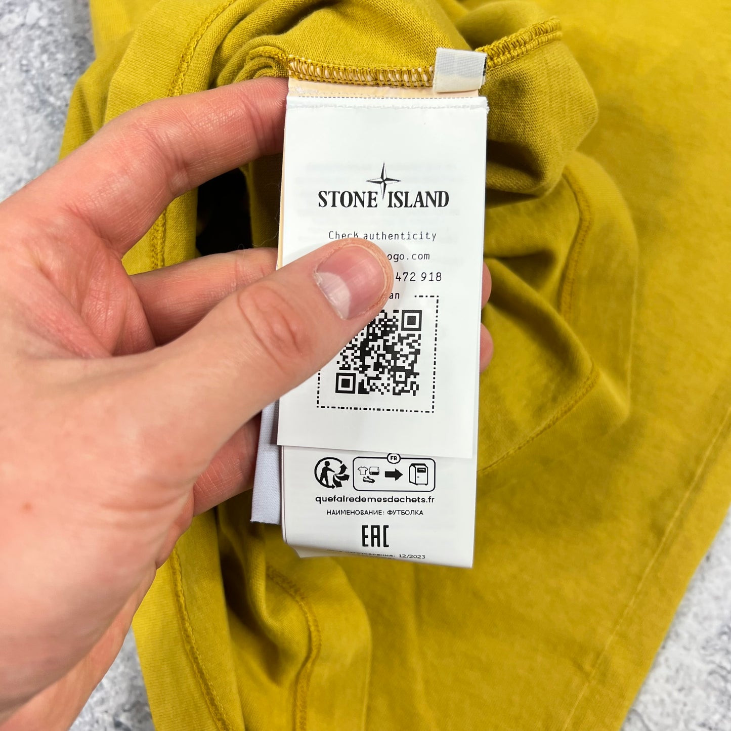 Stone Island Mustard Logo T-Shirt Large 21.5” BNWT