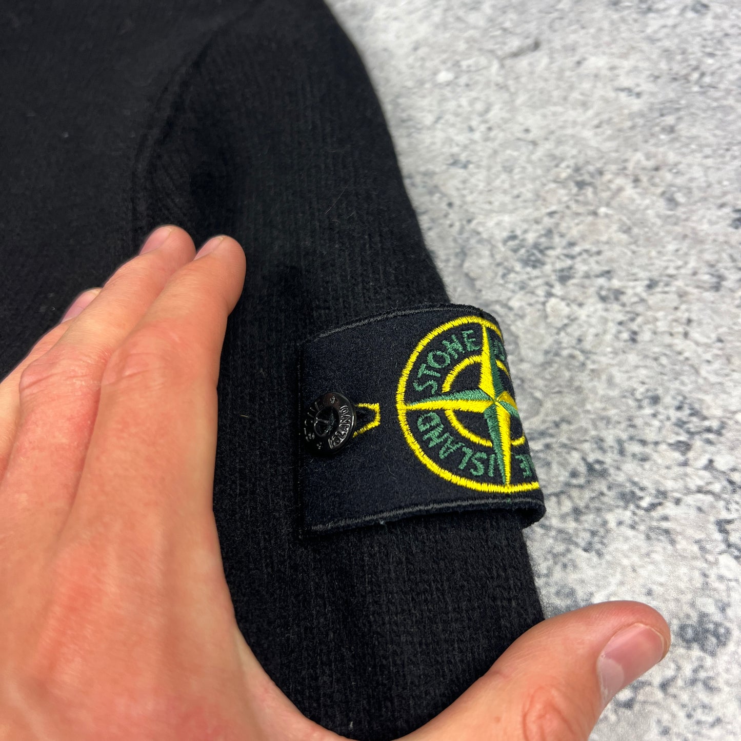 Stone Island Black Wool Quarter Zip Pullover Medium 20.5”