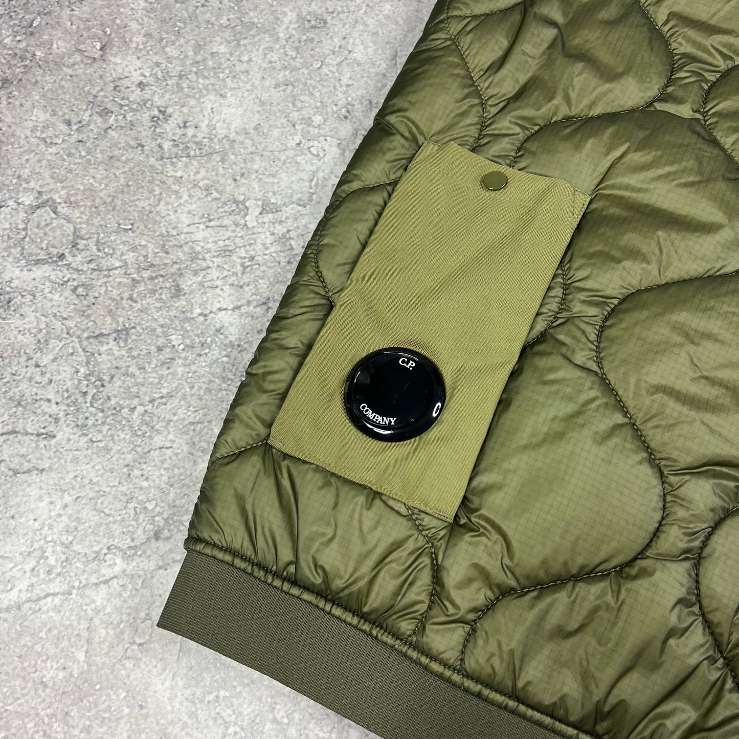 CP Company Khaki Primaloft Liner Vest Large 22.5” BNWT