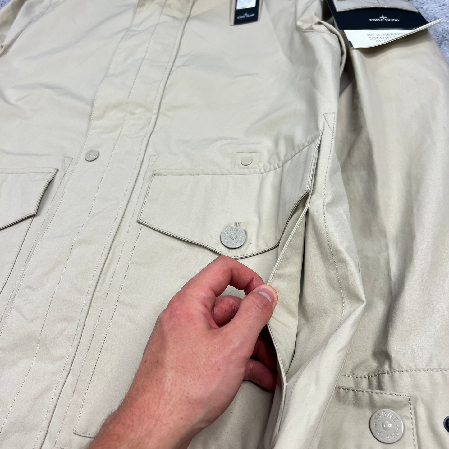 Stone Island Ghost Beige Weatherproof Jacket Medium 22.5” BNWT