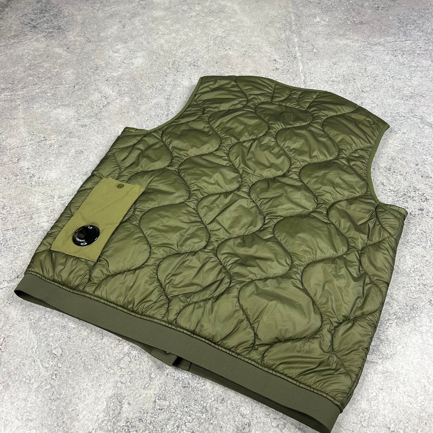 CP Company Khaki Primaloft Liner Vest Large 22.5” BNWT