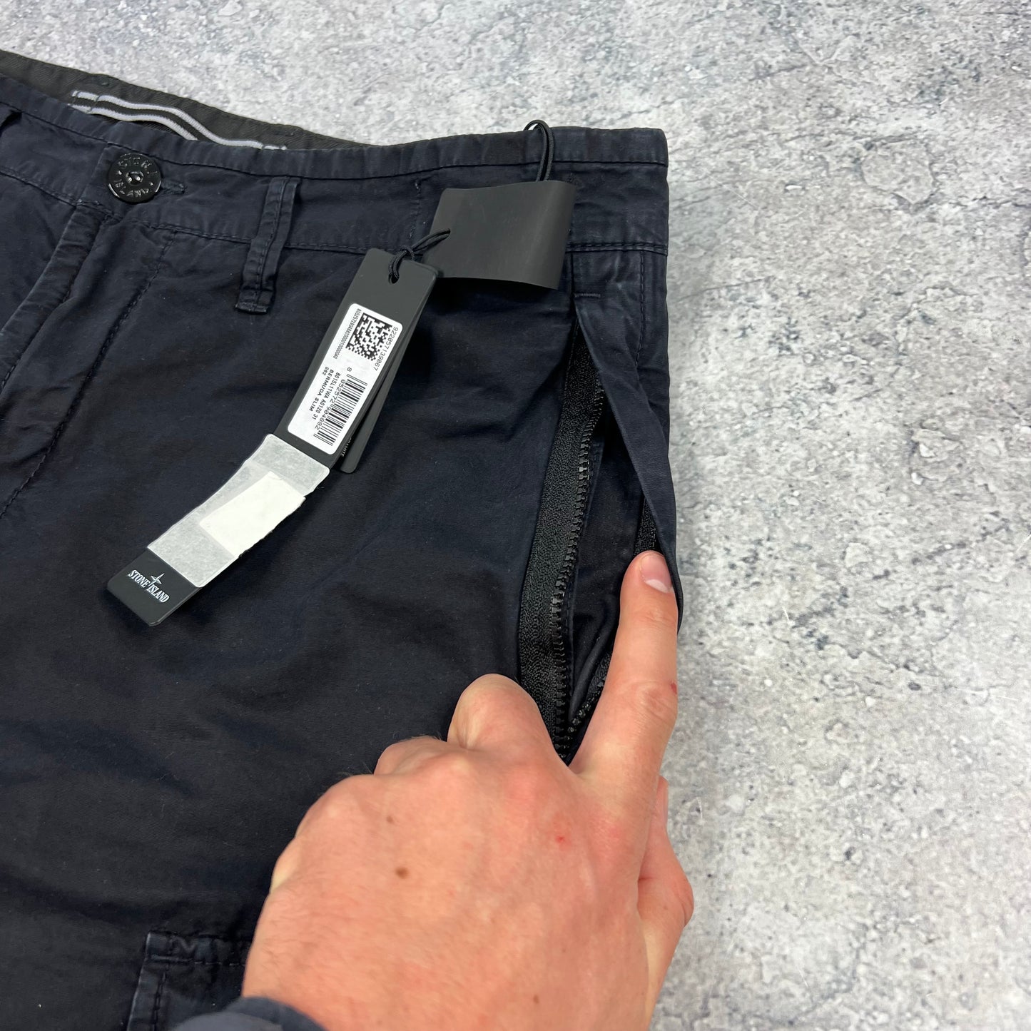 Stone Island Navy Garment Dyed Cargo Shorts W31-32” BNWT