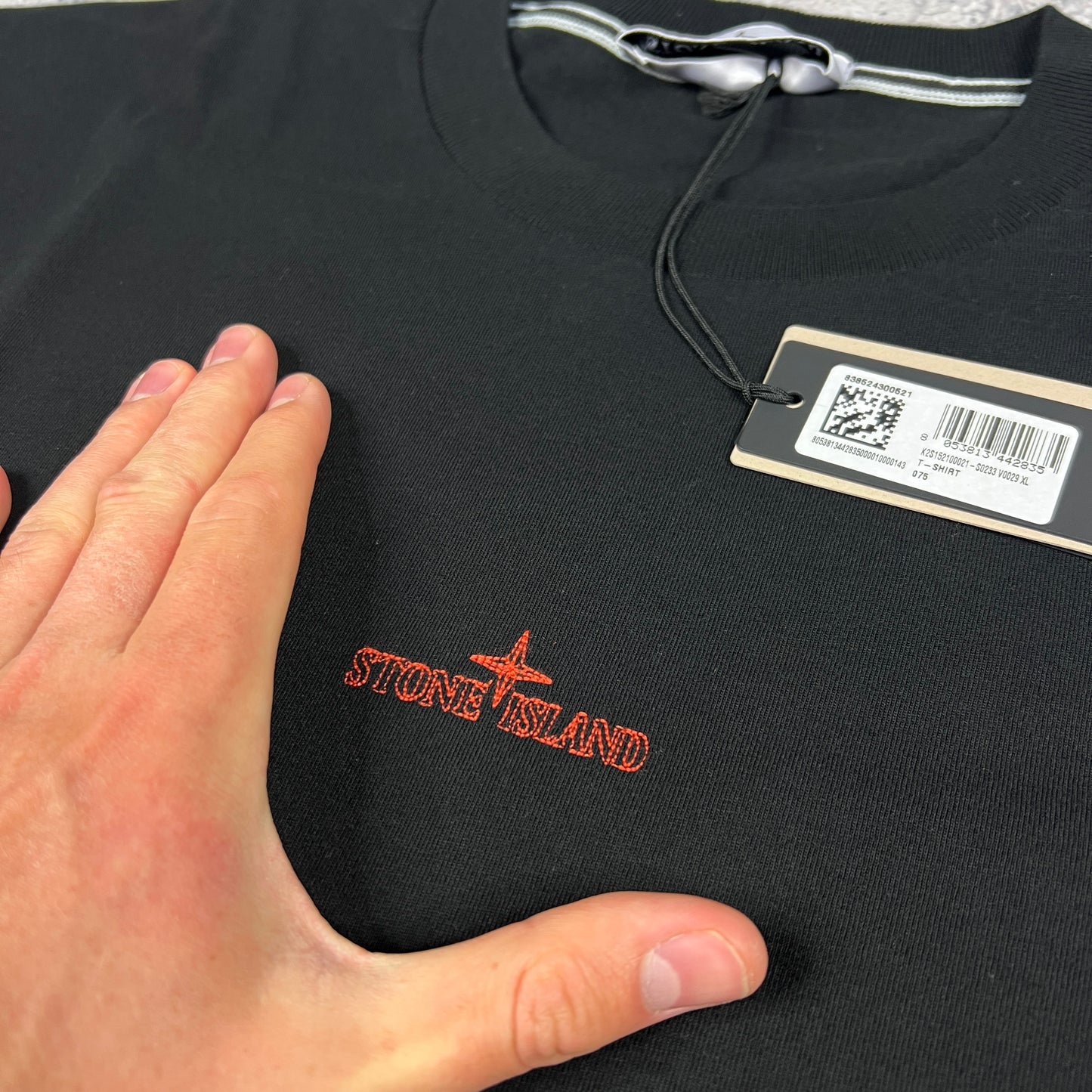 Stone Island Black/Red Stitch Logo T-Shirt XL 25” BNWT