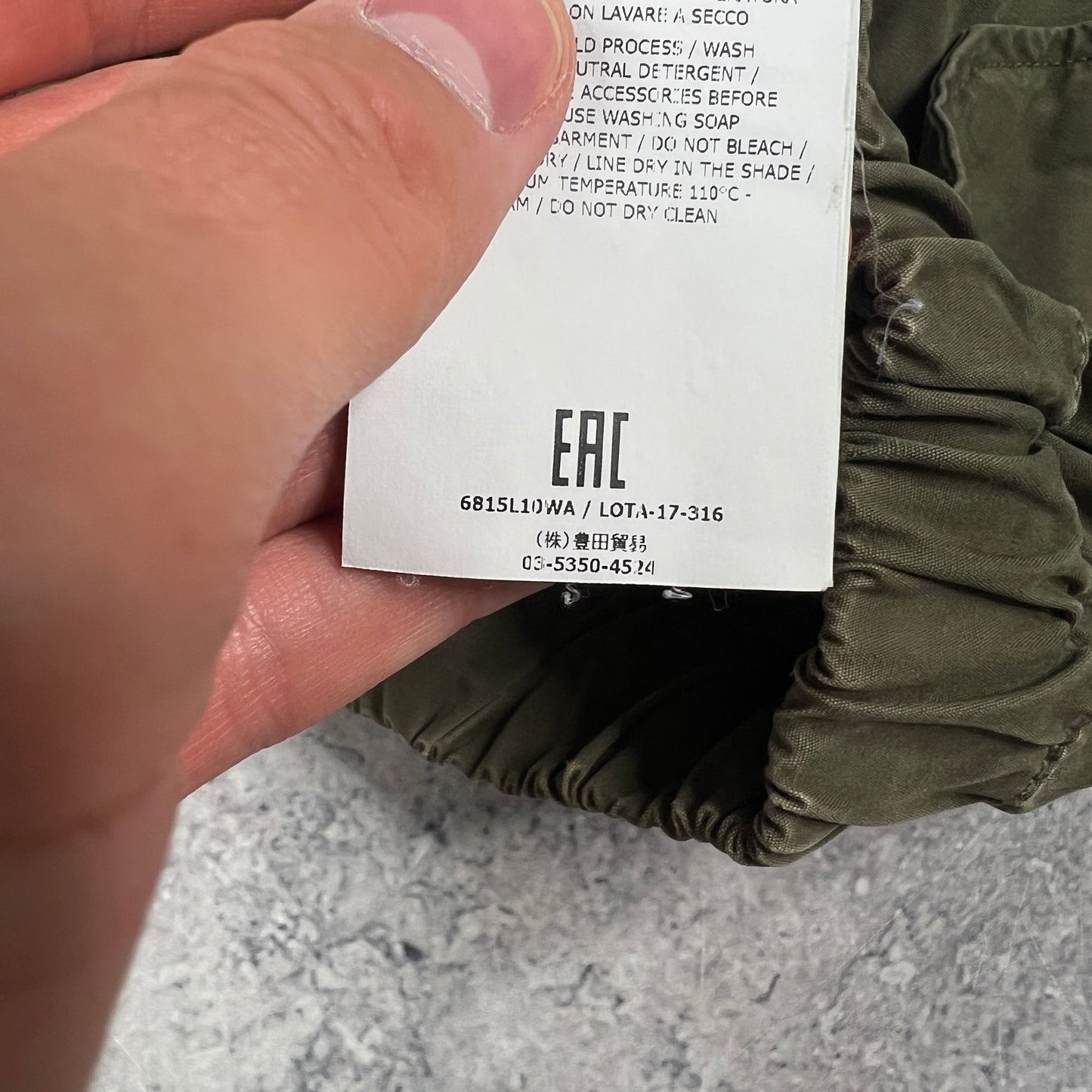 Stone Island Khaki Garment Dyed Cargo Shorts W32-34”
