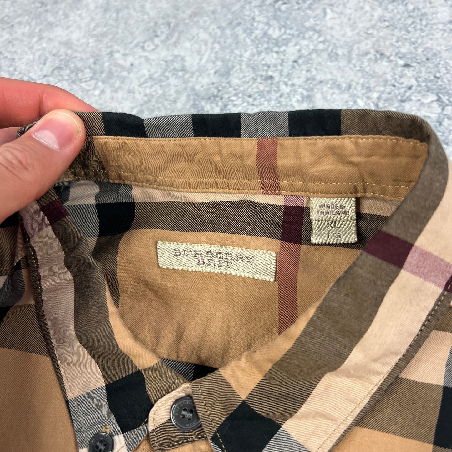 Burberry Novacheck Shirt XL 24”