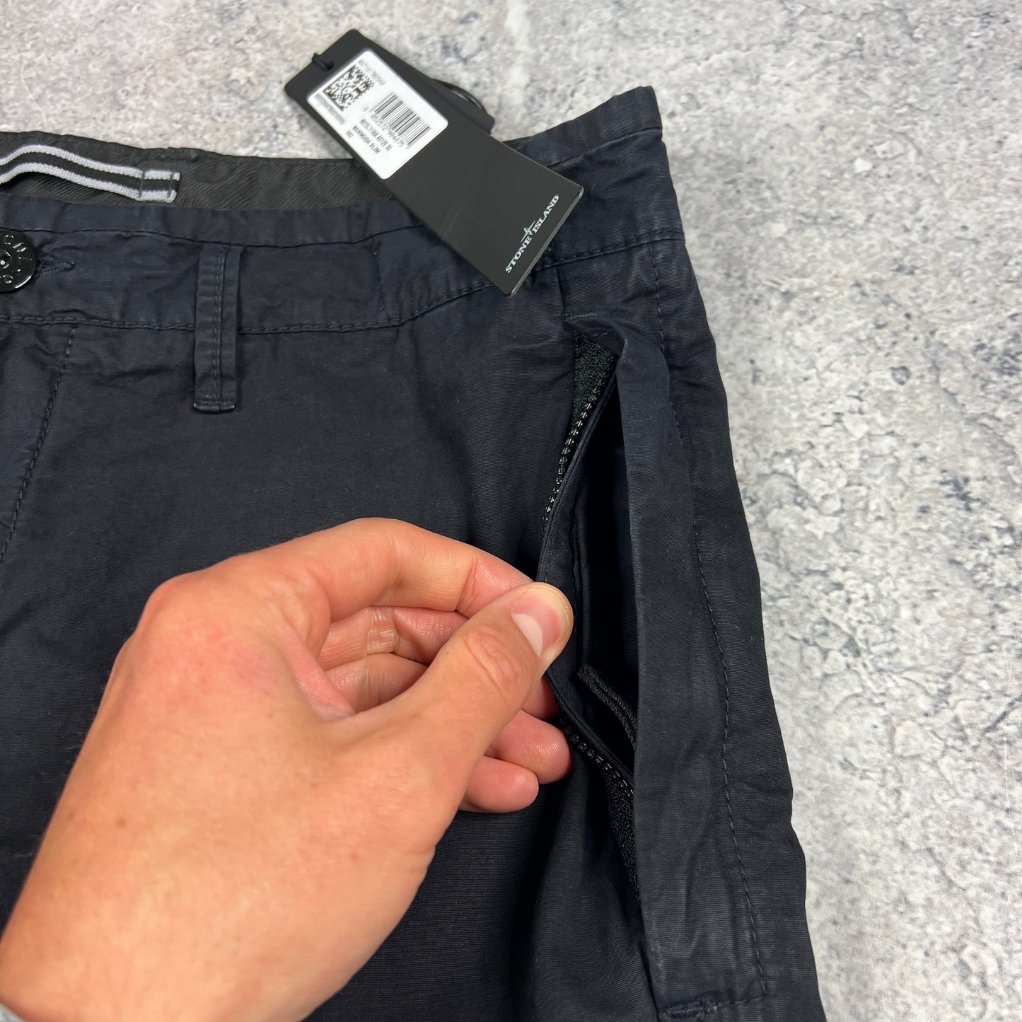 Stone Island Navy Garment Dyed Cargo Shorts W30” BNWT