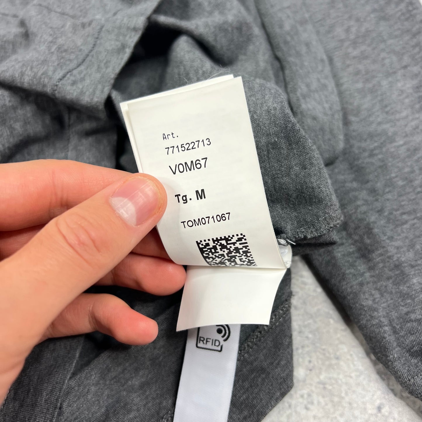 Stone Island Dark Grey L/S T-Shirt Medium 20”