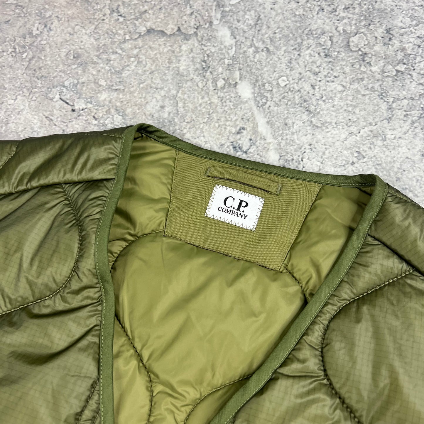 CP Company Khaki Primaloft Liner Vest Large 22.5” BNWT