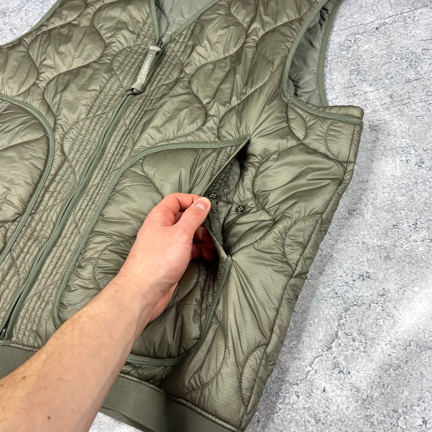 CP Company Liner Primaloft Vest XXL 25”