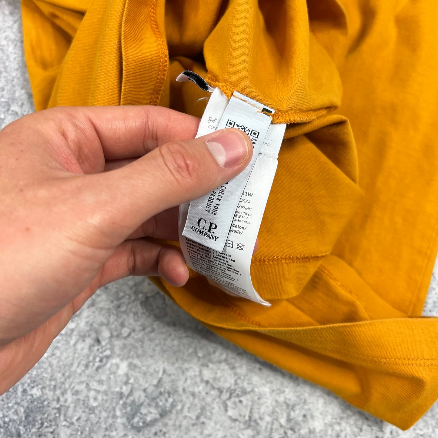 CP Company Orange T-Shirt Medium 20.5”