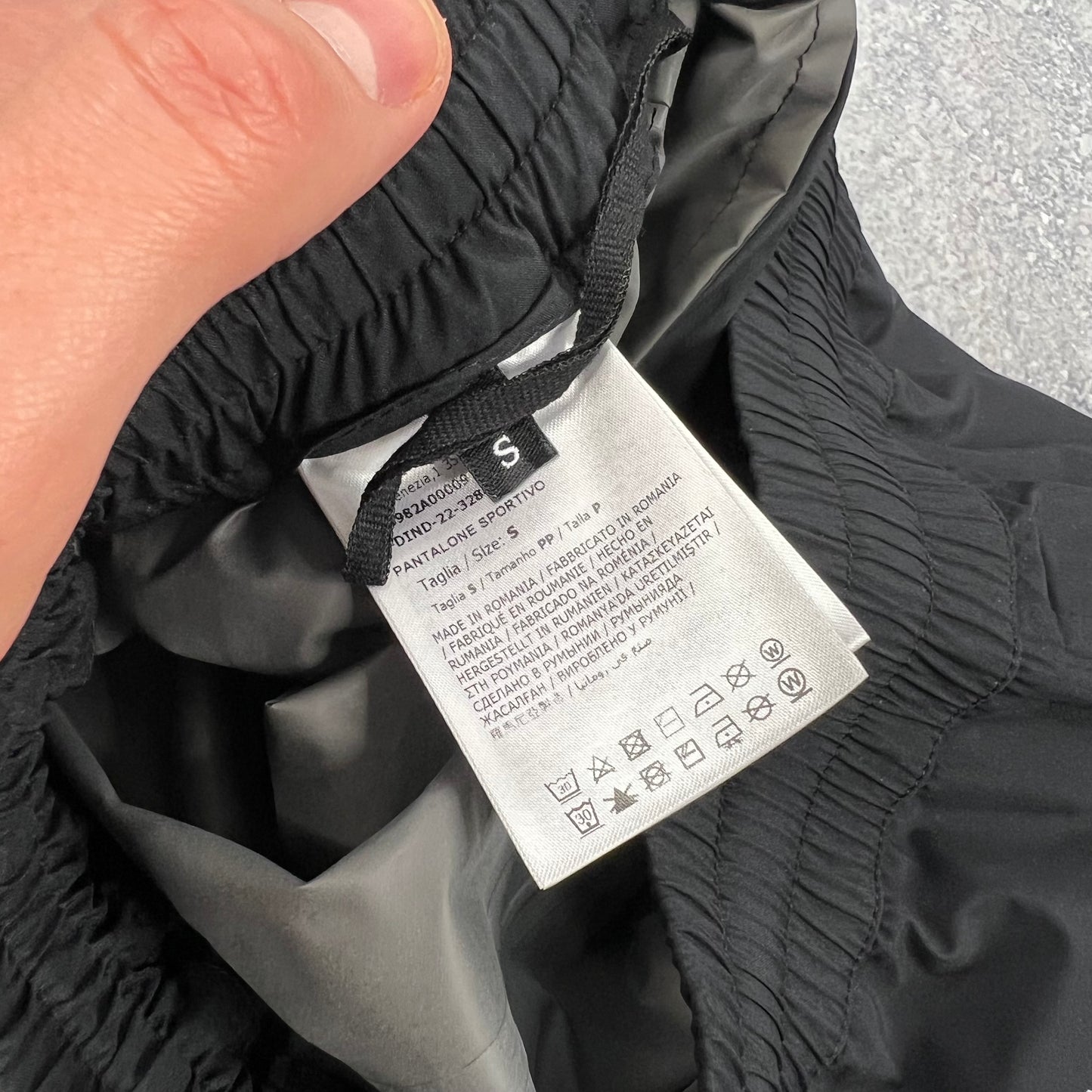 Moncler Black Goretex Daynamic Cargos Small 30”