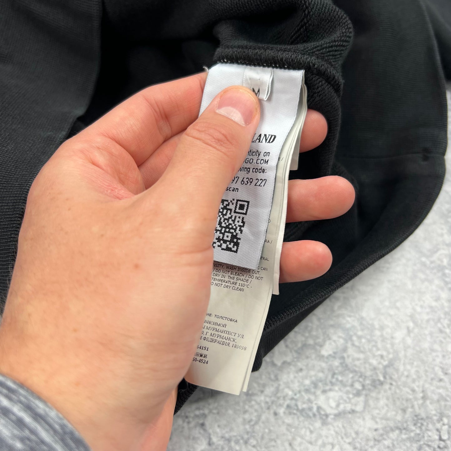 Stone Island Black Pullover Hoodie Medium 22”