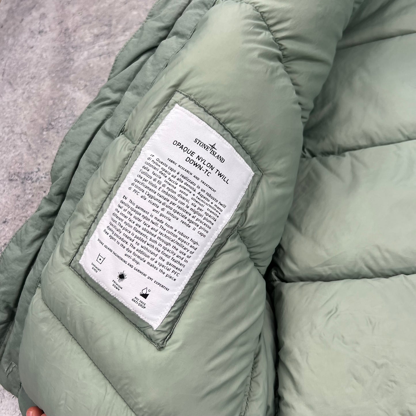 Stone Island Green Opaque Nylon Twill Down Jacket Large 26.5”