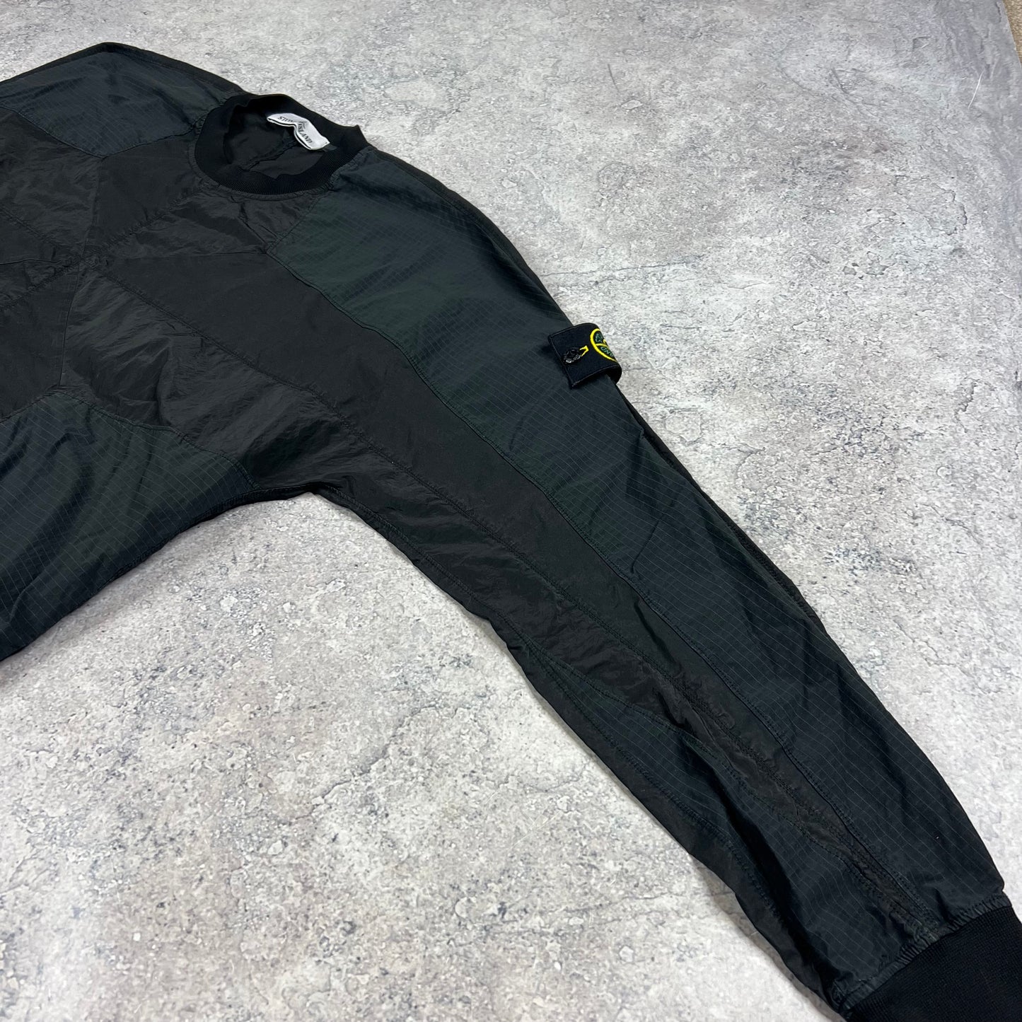 Stone Island Black Nylon Metal Ripstop Pullover Medium 23.5”