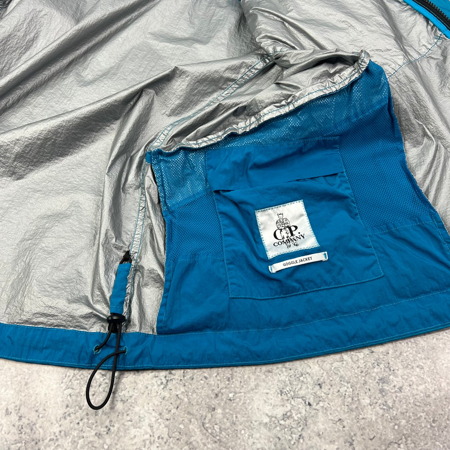 CP Company Blue Nyfoil Watchviewer Goggle Jacket Size 54- XL/XXL 24”